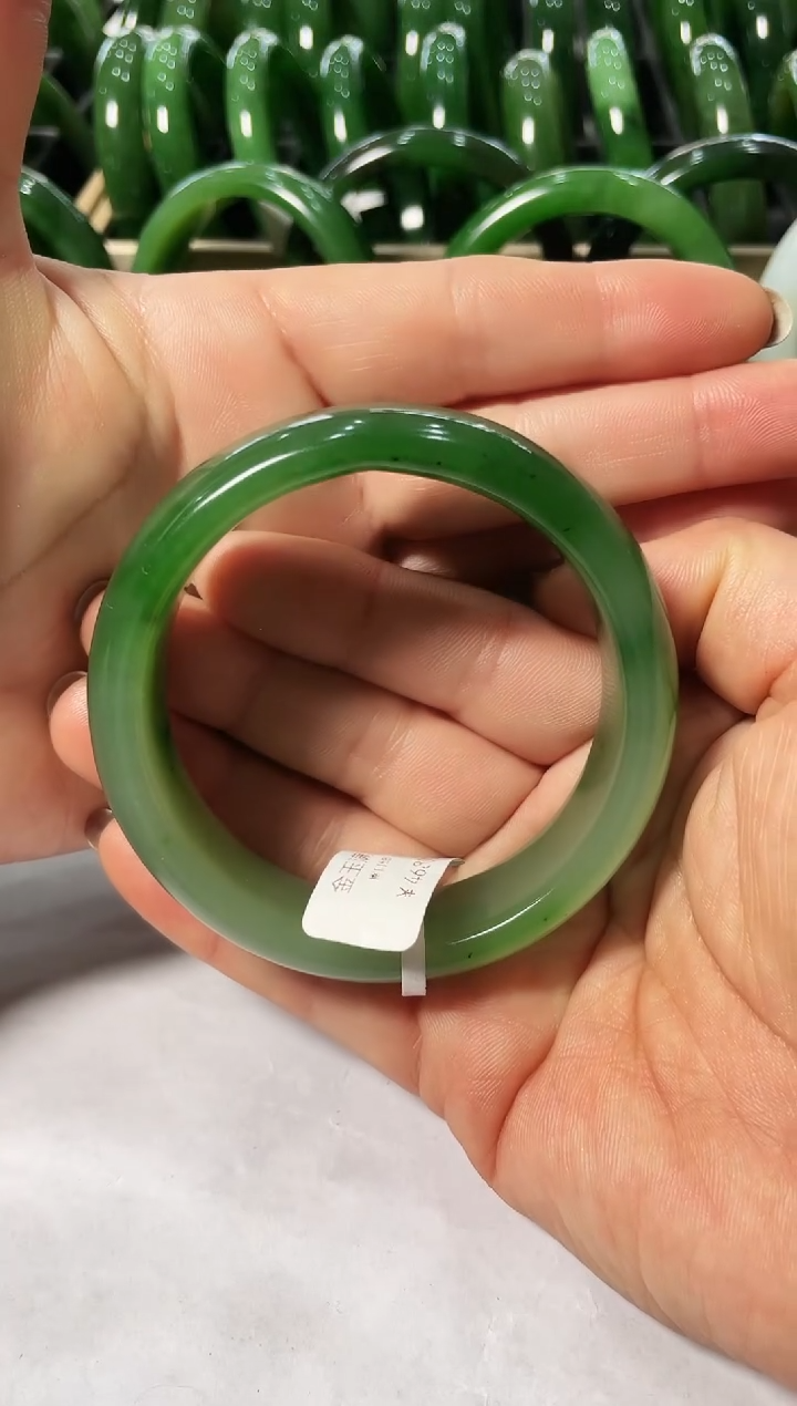 【闪购商品】和田玉（碧玉）手镯未镶嵌碧玉手镯