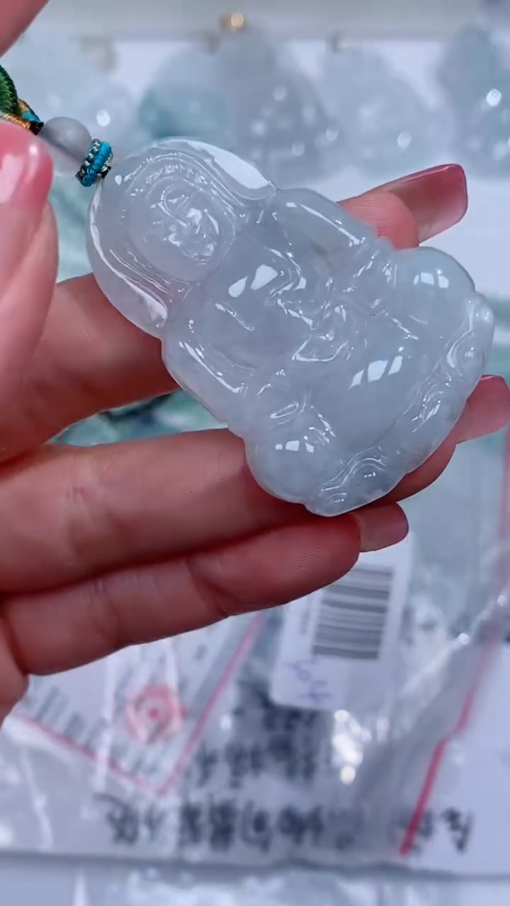 翡翠未镶嵌颈饰吊坠