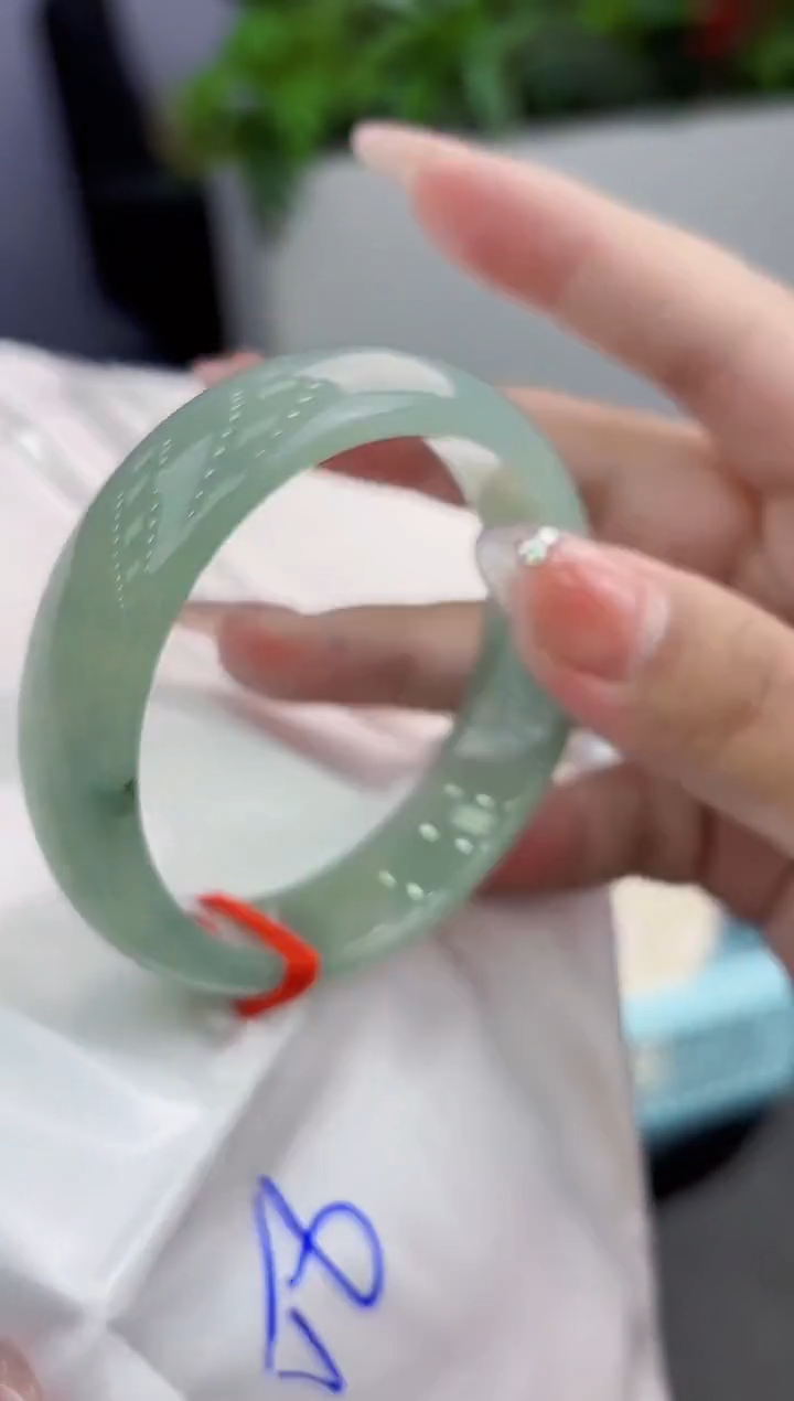 【闪购商品】翡翠手镯未镶嵌翡翠手镯