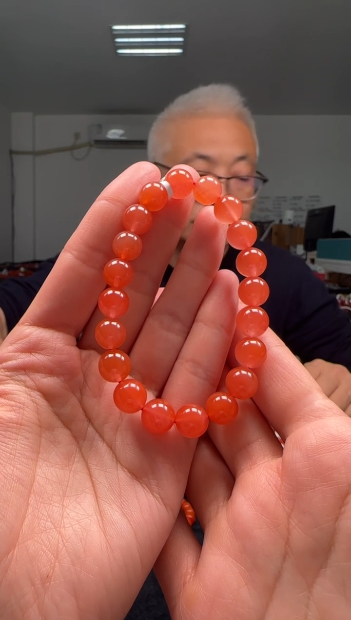 【闪购商品】南红玛瑙10mm保山手串圆珠未镶嵌多样性发一件