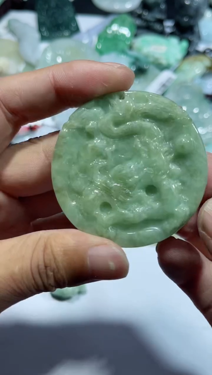 【闪购商品】翡翠颈饰未镶嵌00009152