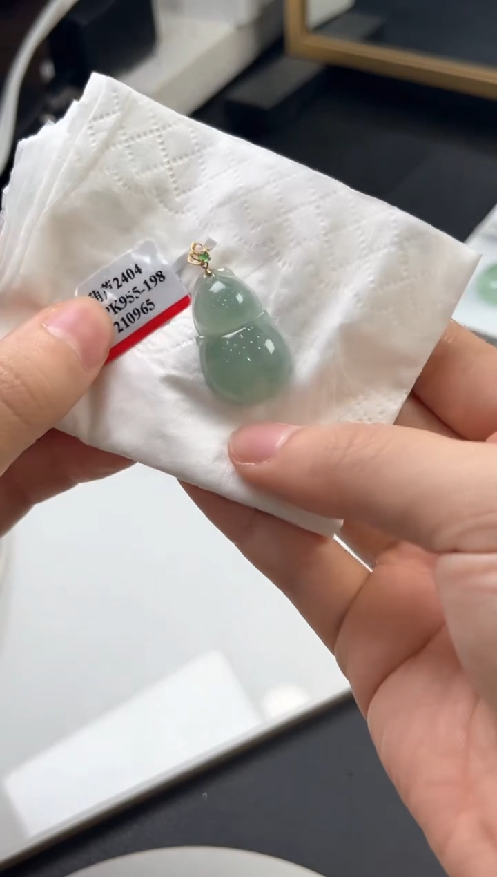 【闪购商品】翡翠挂件未镶嵌葫芦发一件YQYB19