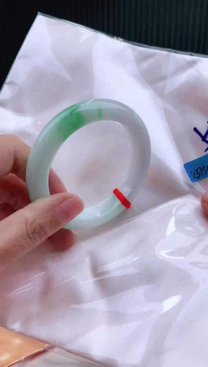 未镶嵌手镯翡翠55+