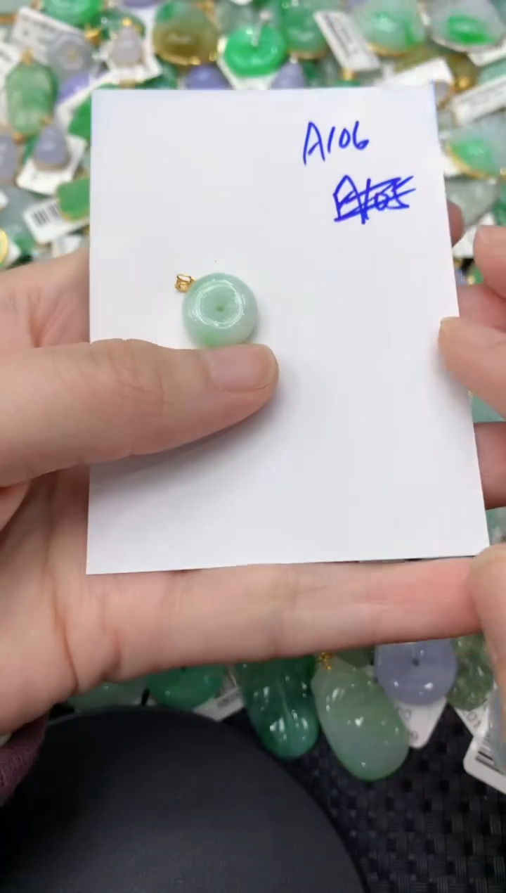 【闪购商品】翡翠颈饰18K金镶嵌1111111111