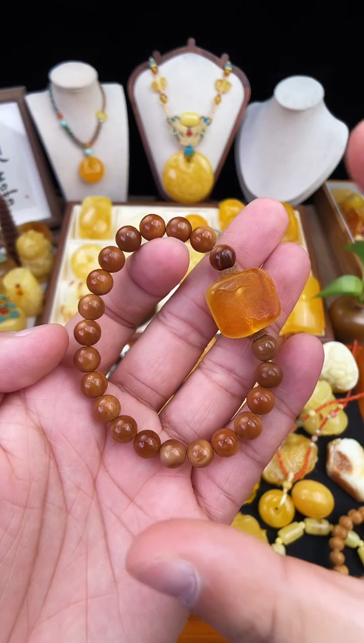 琥珀未镶嵌珠宝奇石柒月
