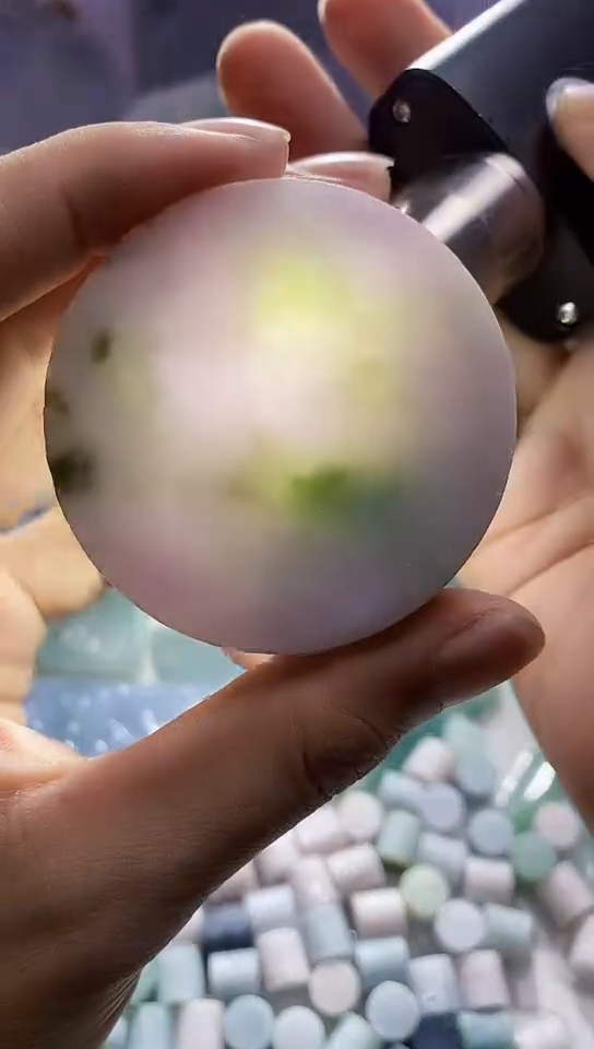 翡翠未镶嵌颈饰翡翠423