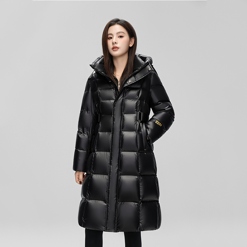2025冬季上新鹅绒羽绒服休闲防风时尚女士暖冬系列加厚外套