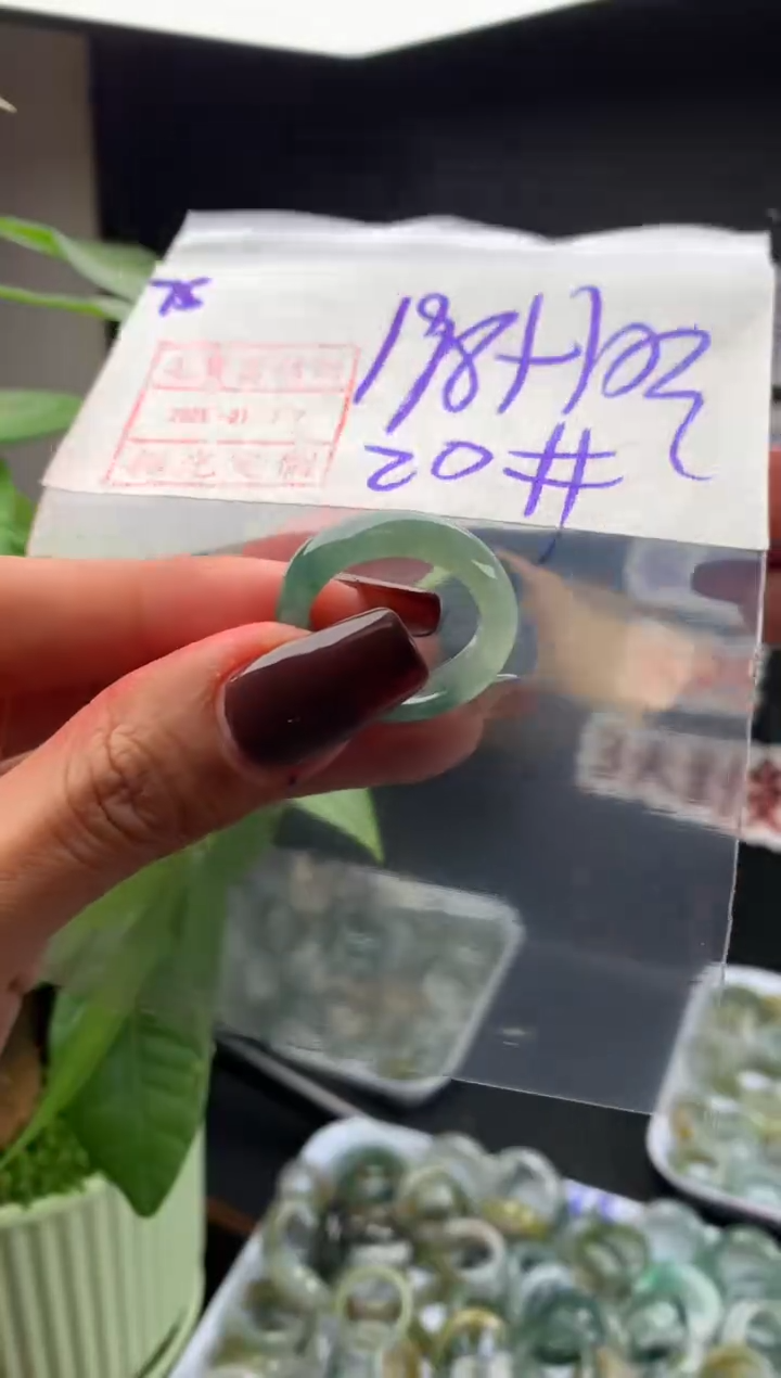 【闪购商品】定制翡翠未镶嵌75戒圈20*208元毛货需精细抛光