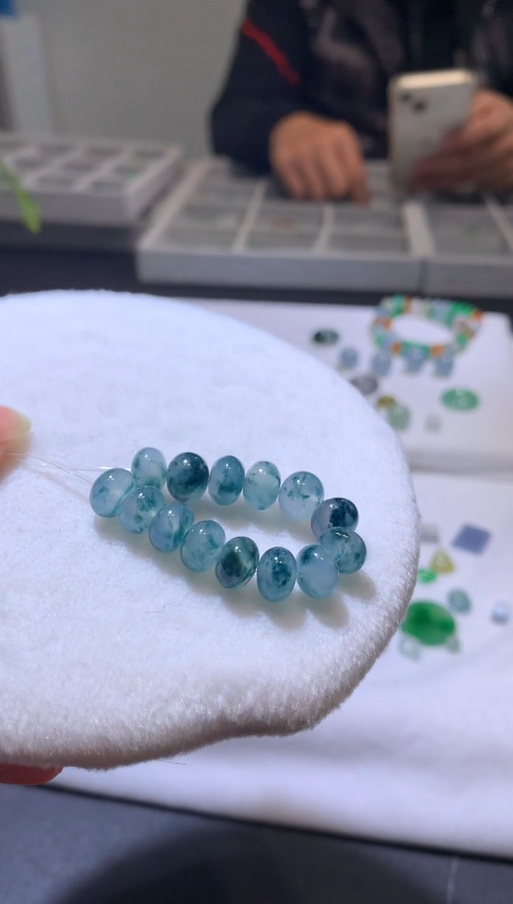 【闪购商品】定制翡翠未镶嵌9卡珠子十四颗19800+990