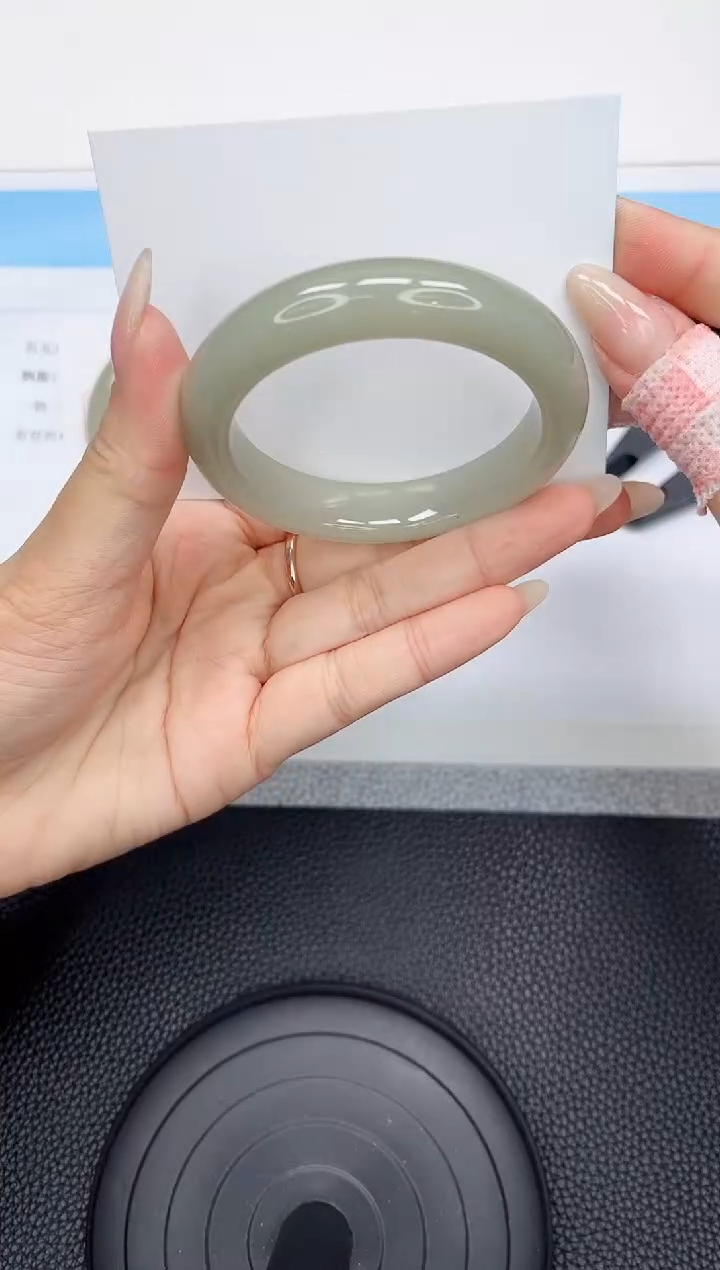 石英质玉手镯未镶嵌54-51.9