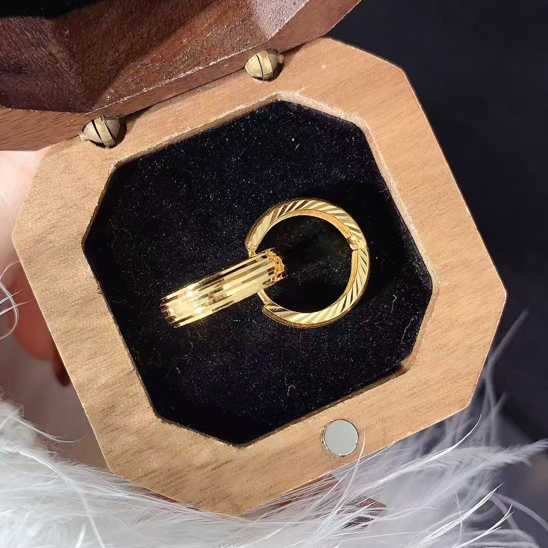 【伟新源】足金999 5G工艺 质感大耳扣3.03克