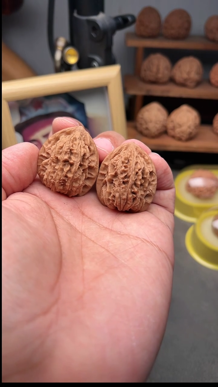 吊坠文玩核桃鸩鸡梦幻皮质顶级油蜡皮33