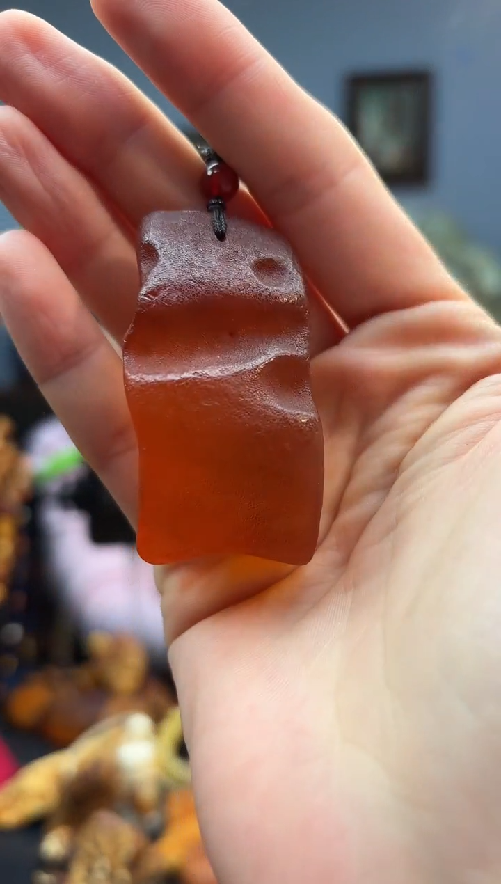 琥珀颈饰未镶嵌吊坠