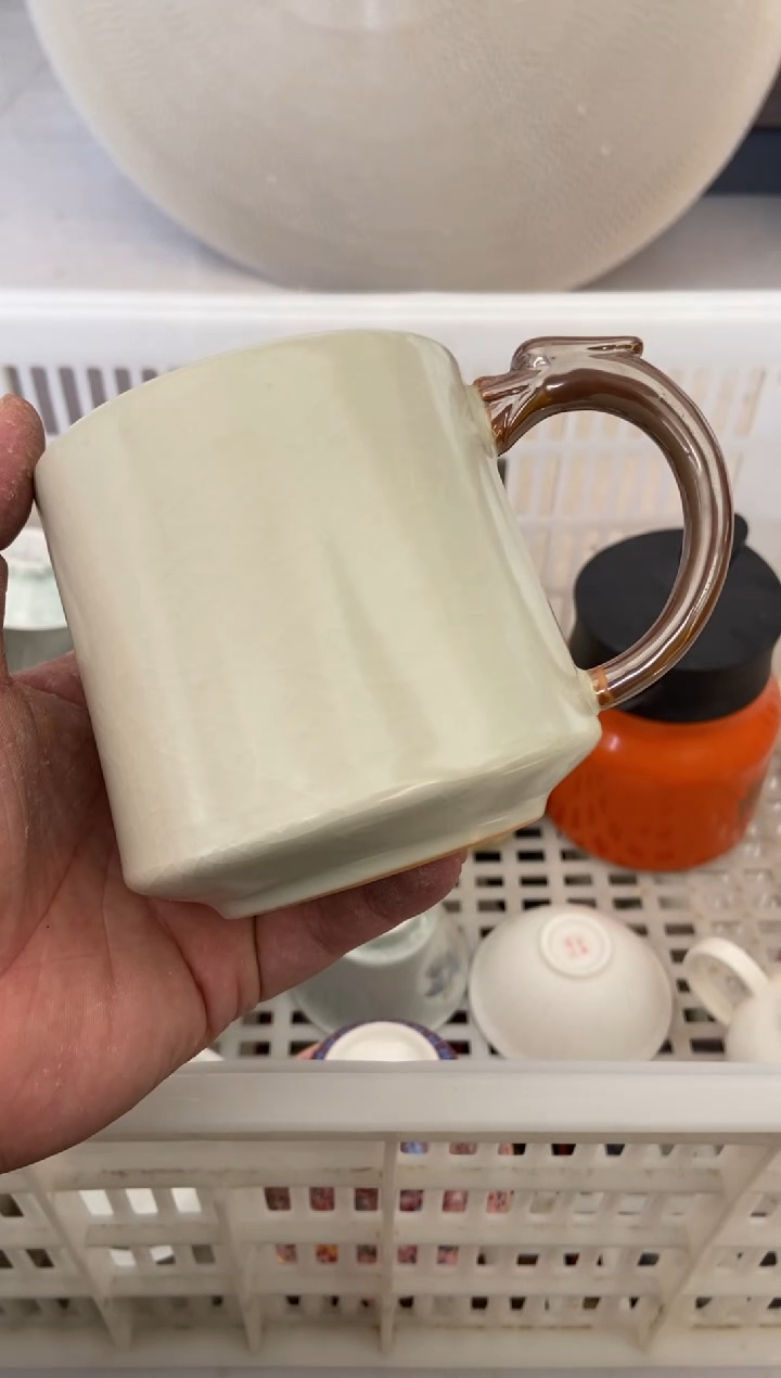 杯子瓷无运费险有瑕疵的摄影的产品有使用过的痕迹有点脏介意勿拍