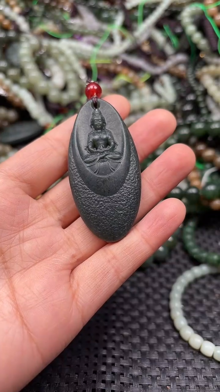 颈饰未镶嵌和田玉1