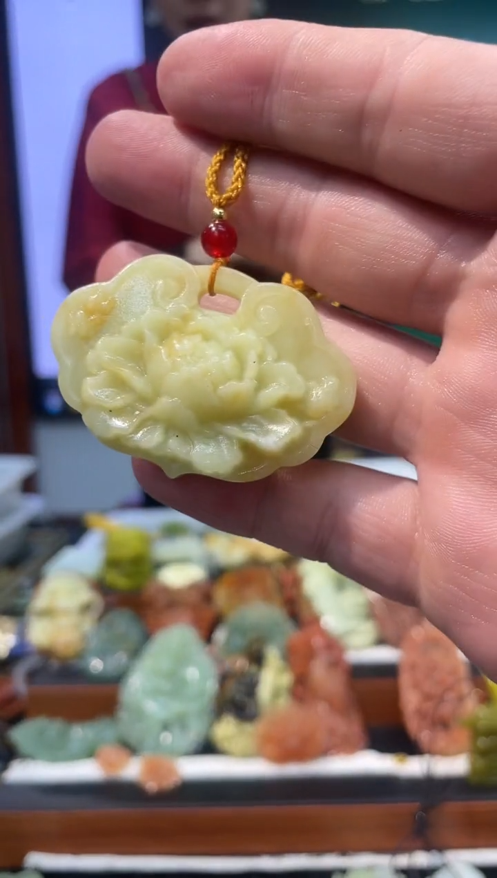 【闪购商品】岫玉吊坠未镶嵌·