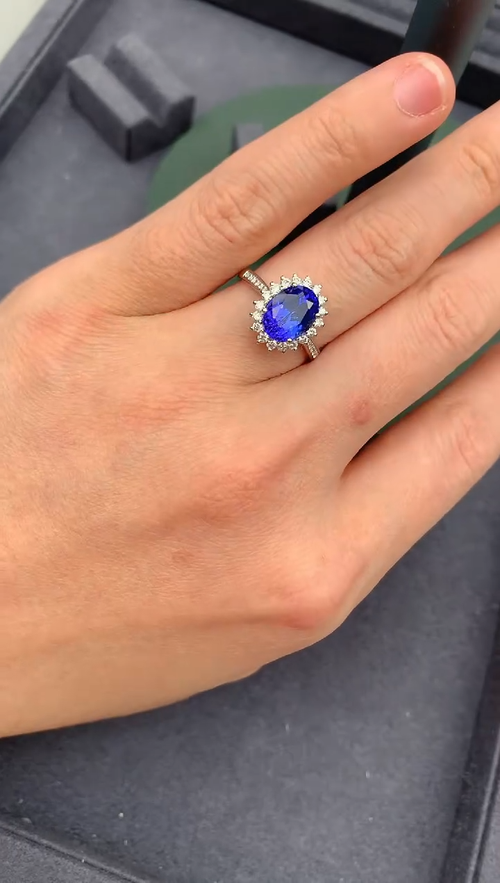 【闪购商品】坦桑石戒指18K金镶嵌2.4ct 坦桑石戒指