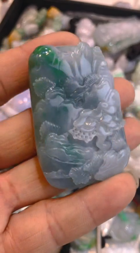 【闪购商品】翡翠吊坠(不含链)未镶嵌蓝水山水牌