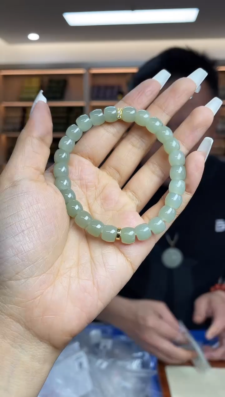 【闪购商品】和田玉·未镶嵌多样性发一件