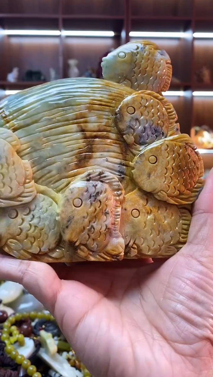 未镶嵌蛇纹石玉摆件    