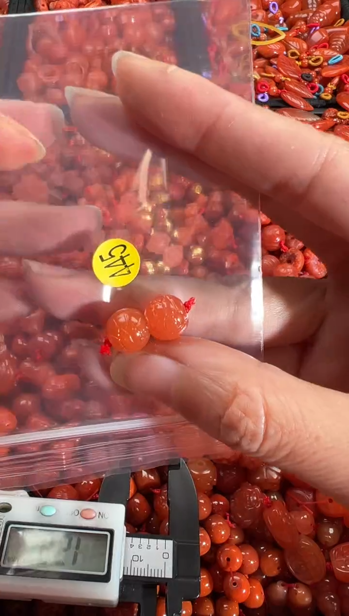 【闪购商品】南红玛瑙颈饰未镶嵌1