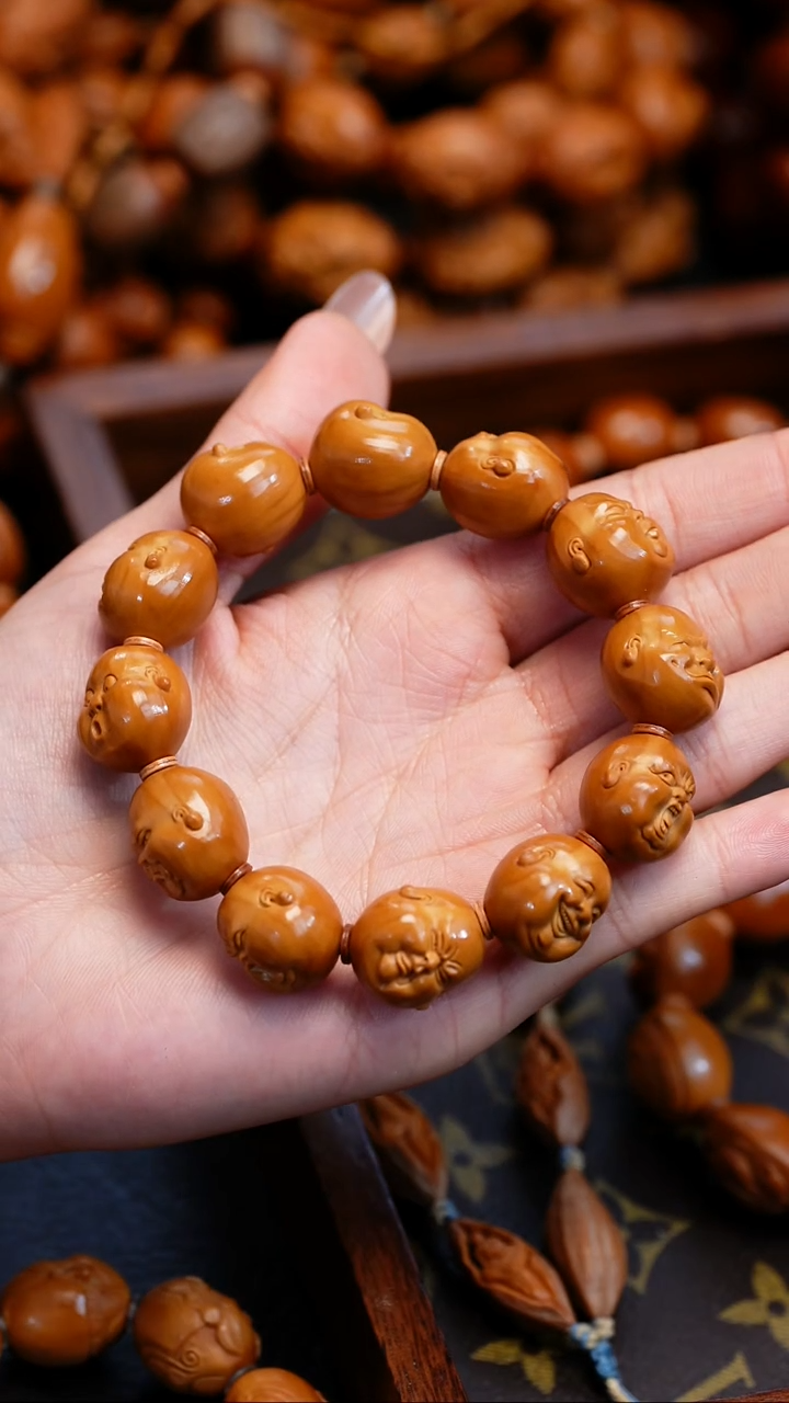 【闪购商品】橄榄核吊坠苏工橄榄核