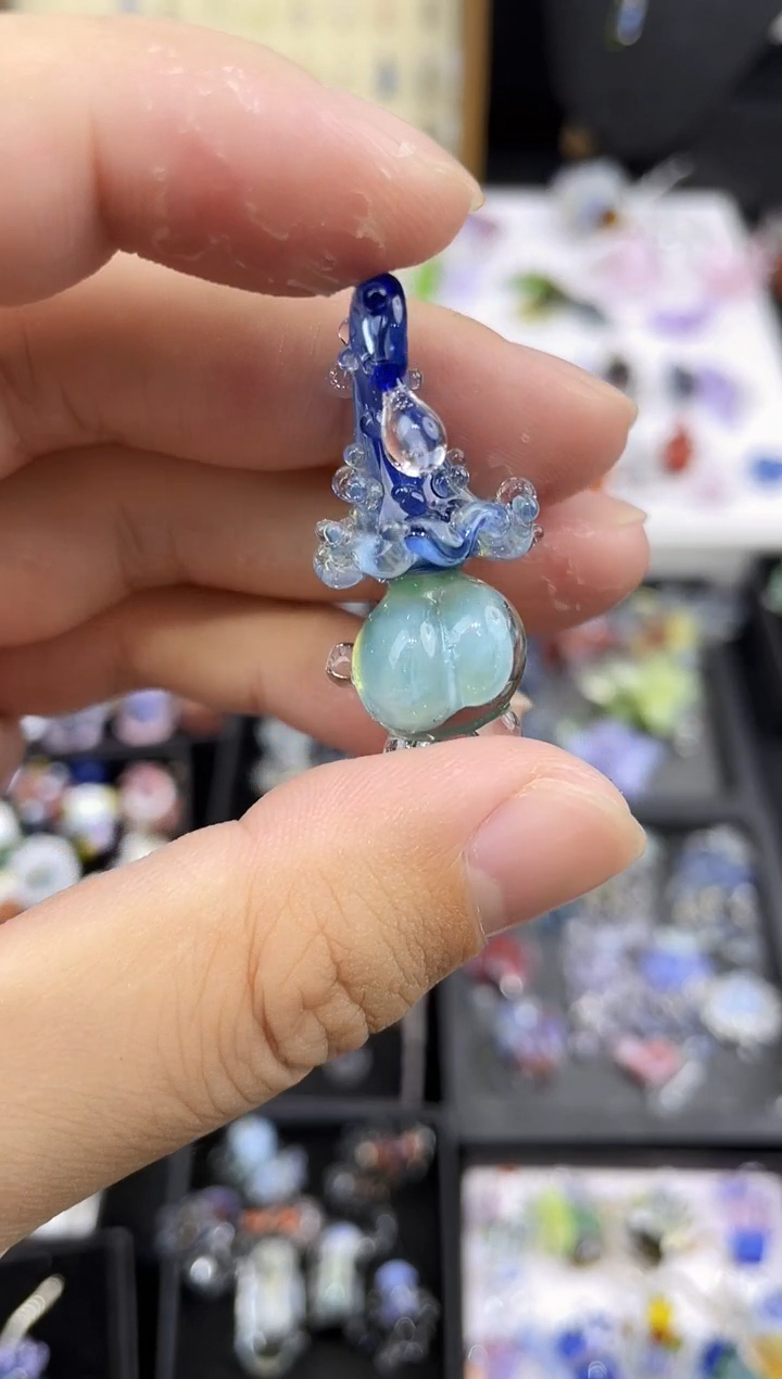 手工艺品琉璃美****°皮皮菇吊坠