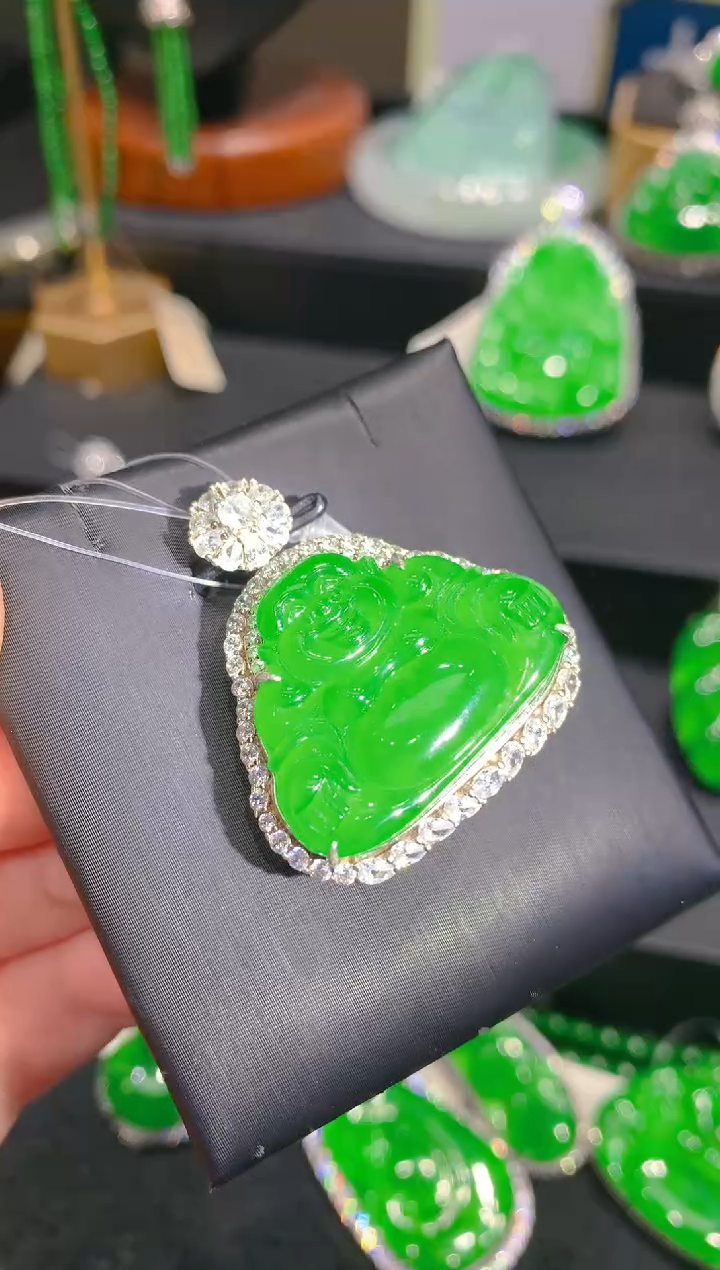 【闪购商品】翡翠颈饰银S925镶嵌35一季