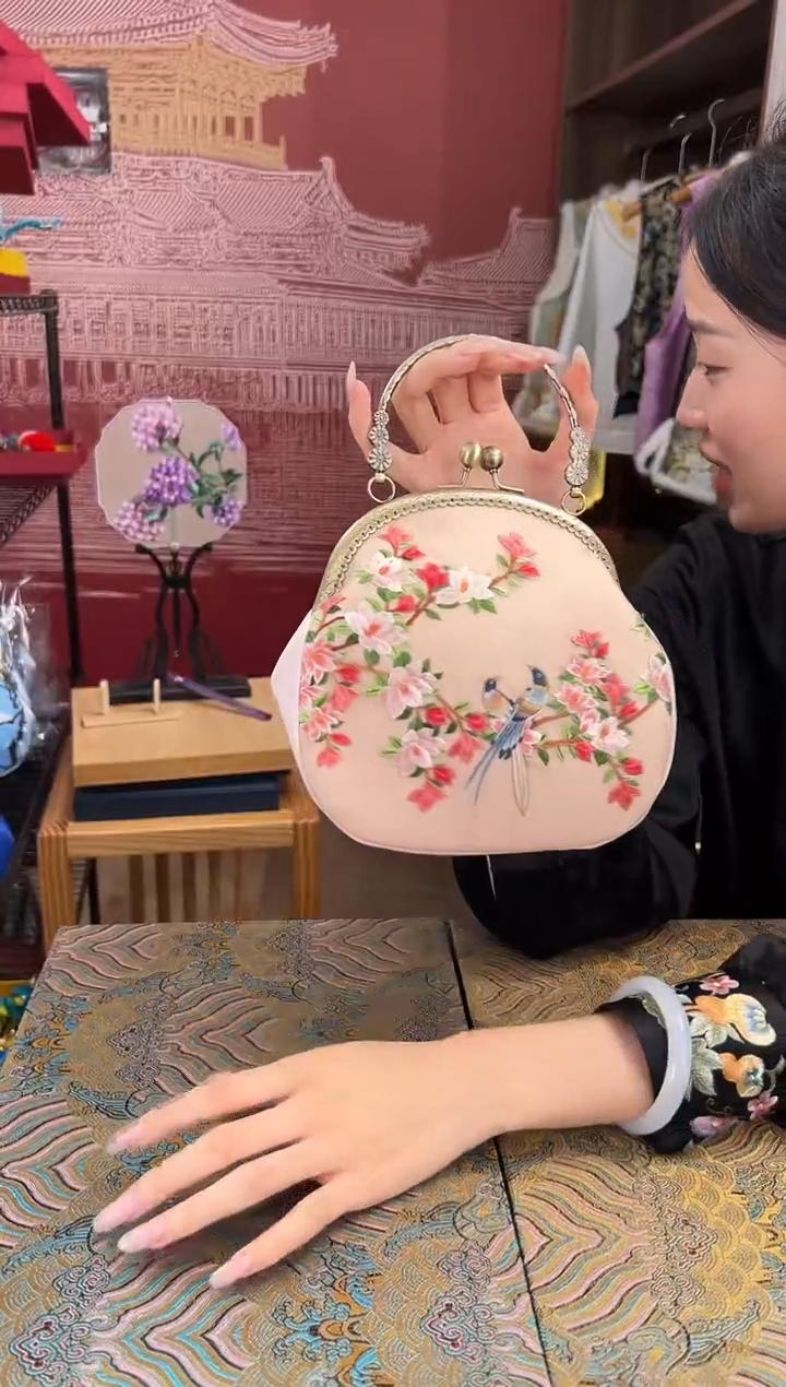 【闪购商品】刺绣苏绣手工刺绣包包 