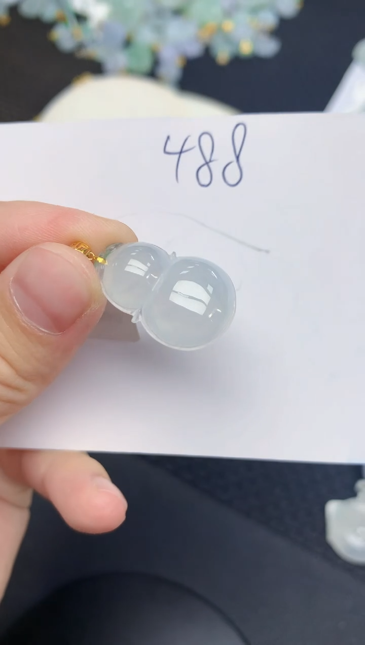 翡翠18K金镶嵌颈饰天然缅甸A货翡翠