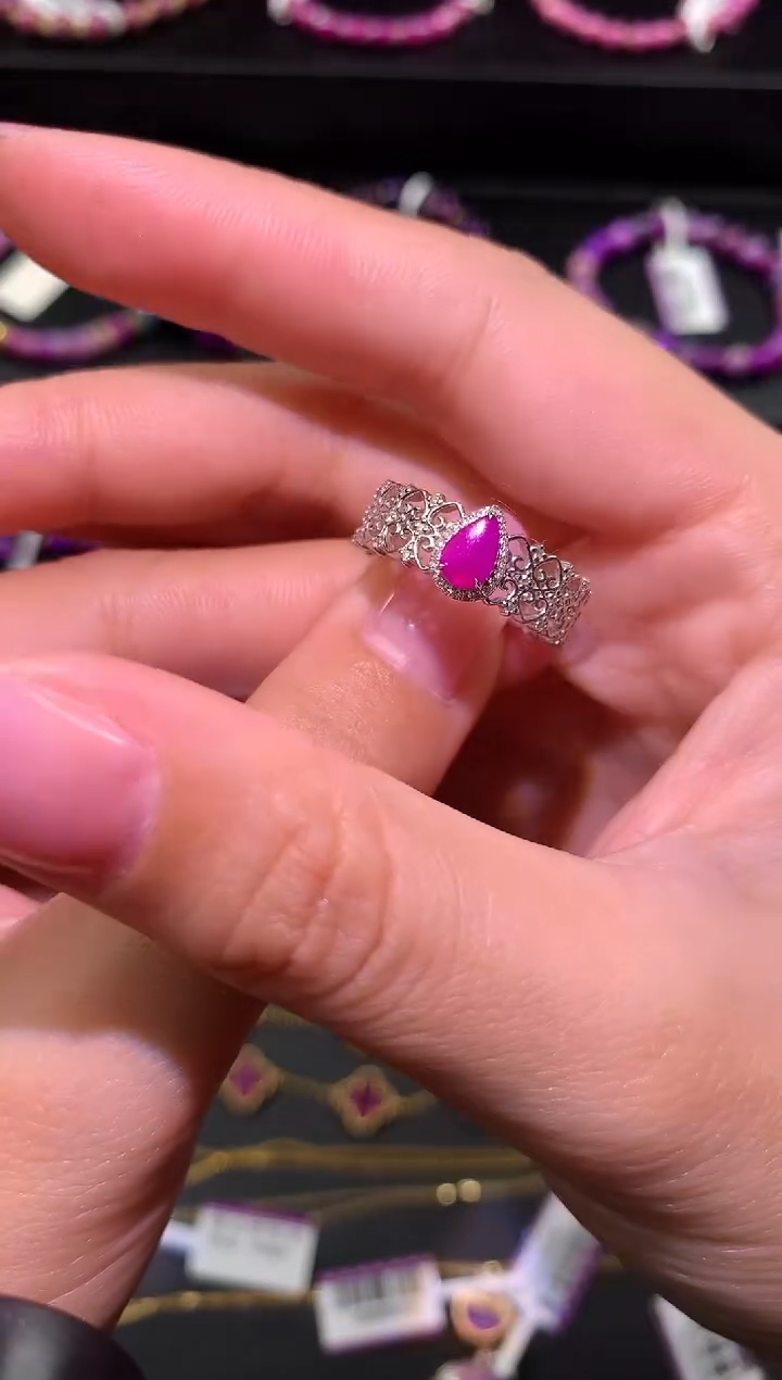 【闪购商品】苏纪石（舒俱来）.18K金镶嵌舒俱来戒指