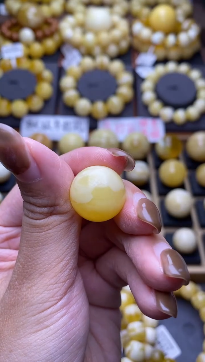 【闪购商品】琥珀裸石未镶嵌 大小姐珠宝严选113