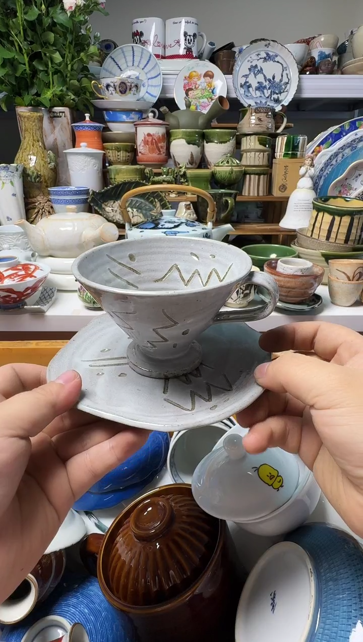 中古瓷器，默认微瑕-带款底的粗陶咖啡杯