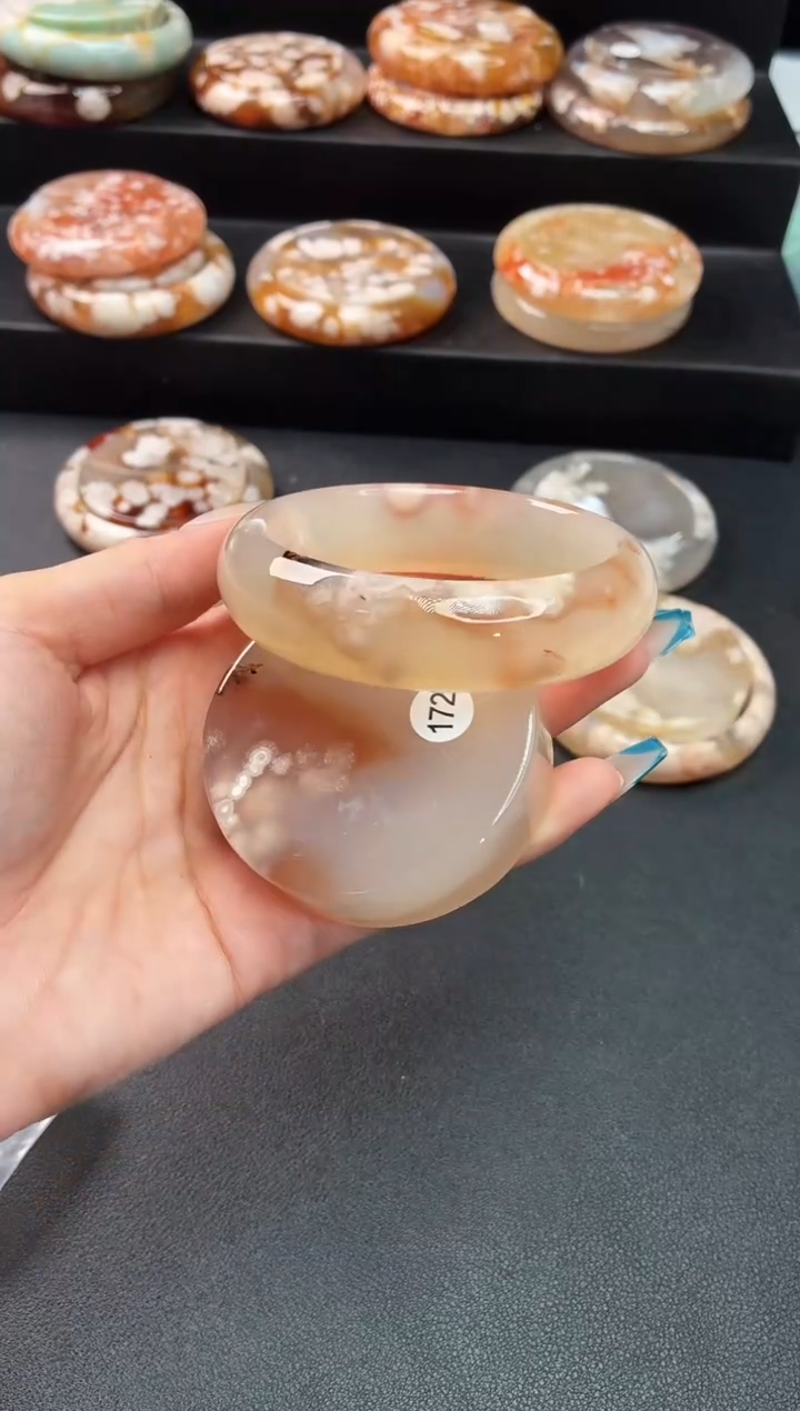 手镯玛瑙/玉髓未镶嵌E****h石英质玉圈带(赠送镯心)