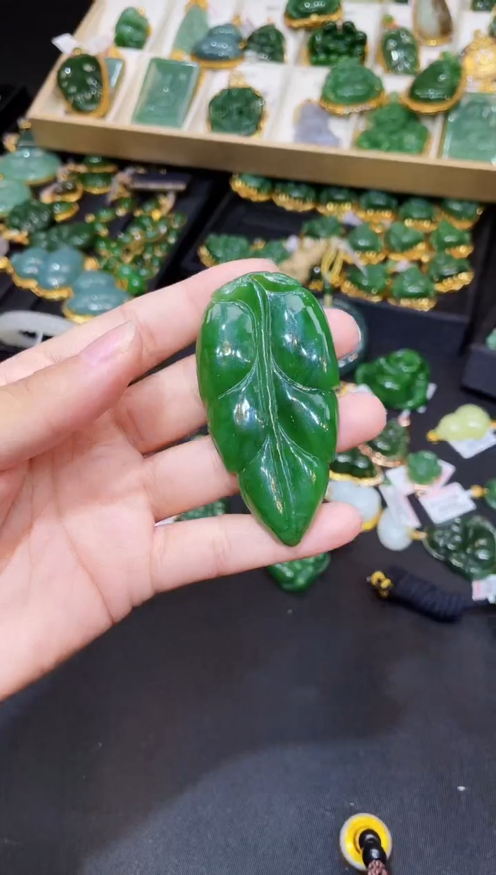 和田玉未镶嵌套链70MM 多样性发一