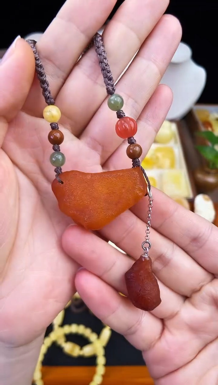 琥珀未镶嵌珠宝奇石柒月