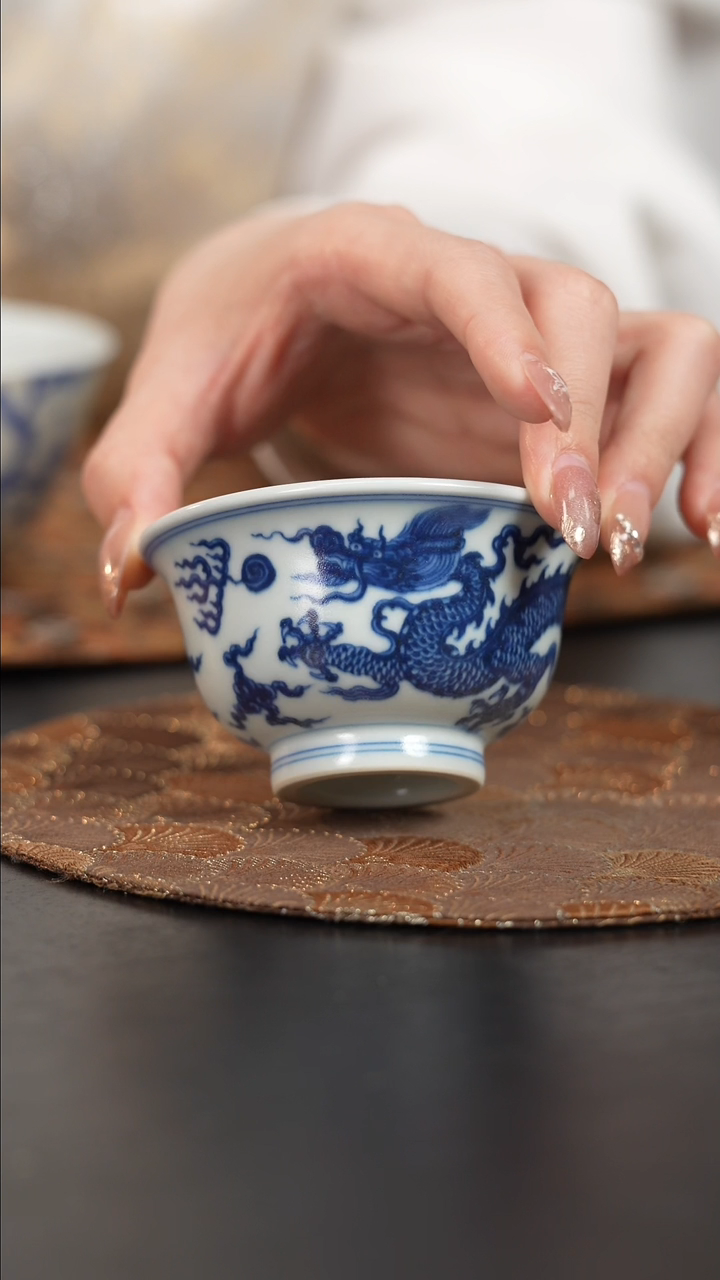 【闪购商品】杯物恒观古青花龙压手杯