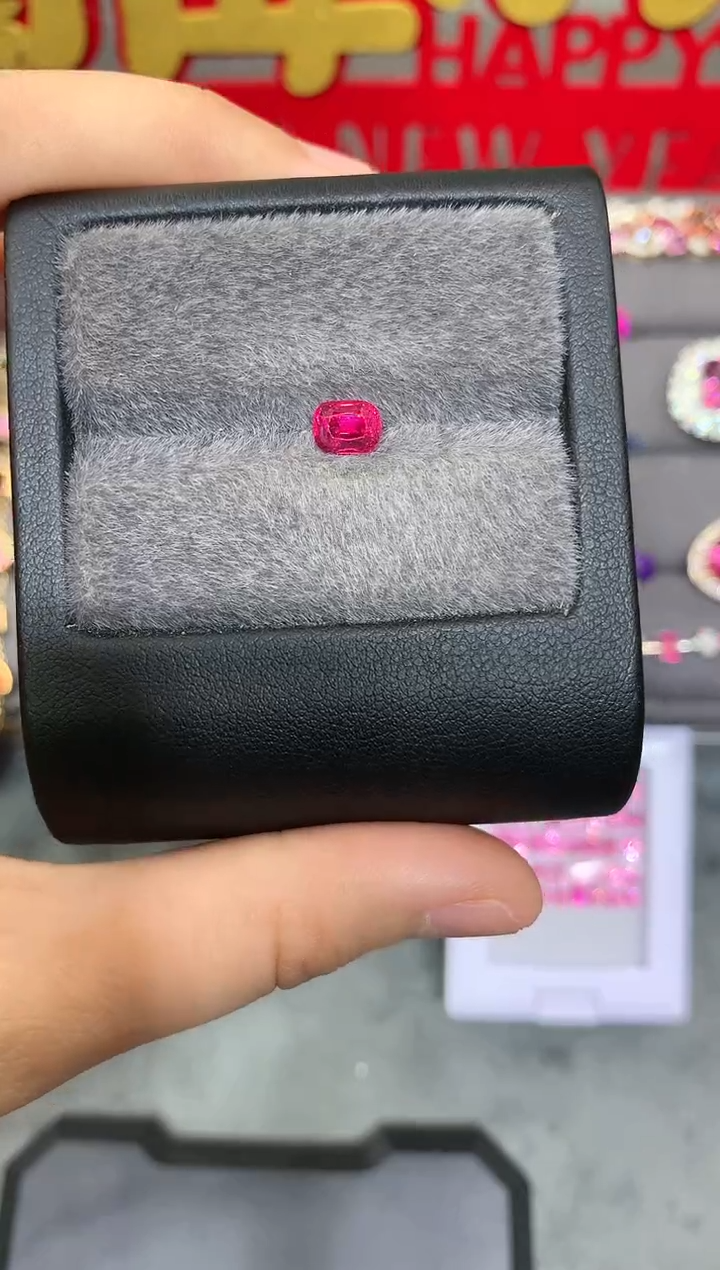 【闪购商品】定制尖晶石裸石未镶嵌枕型 绝地 1.21ct