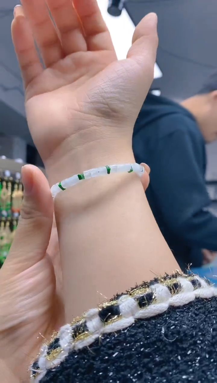 【闪购商品】翡翠耳饰合金0437翡翠手镯