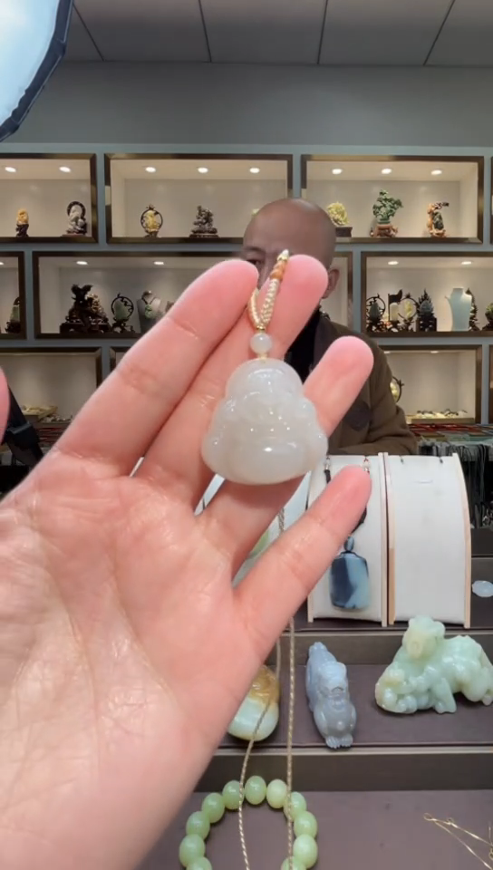 颈饰未镶嵌和田玉苏