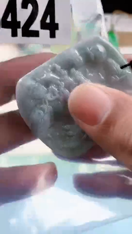 【闪购商品】翡翠挂件未镶嵌天然翡翠吊坠挂件