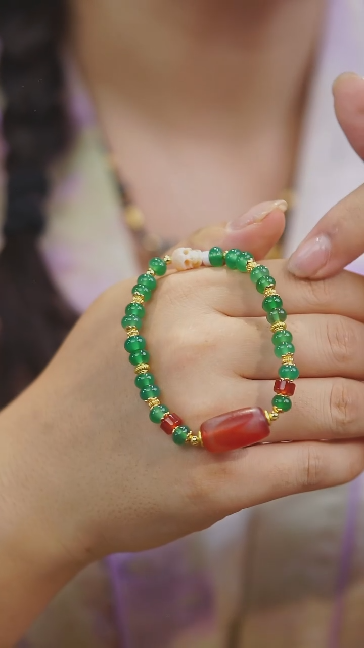 【闪购商品】玛瑙/玉髓手串未镶嵌多样性发其一