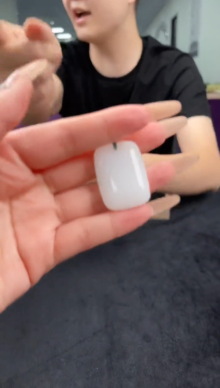 和田玉未镶嵌颈饰天然和田玉