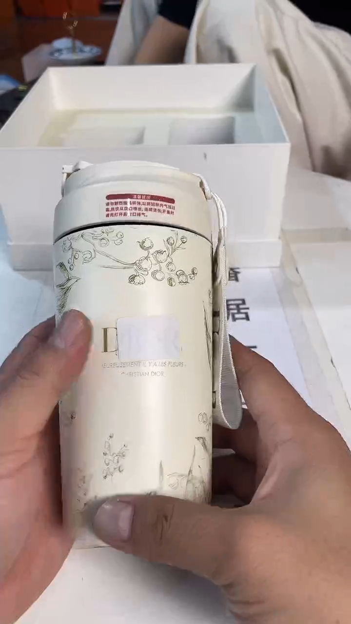 杯鸿辉家品牌瓷器，京东包邮！
