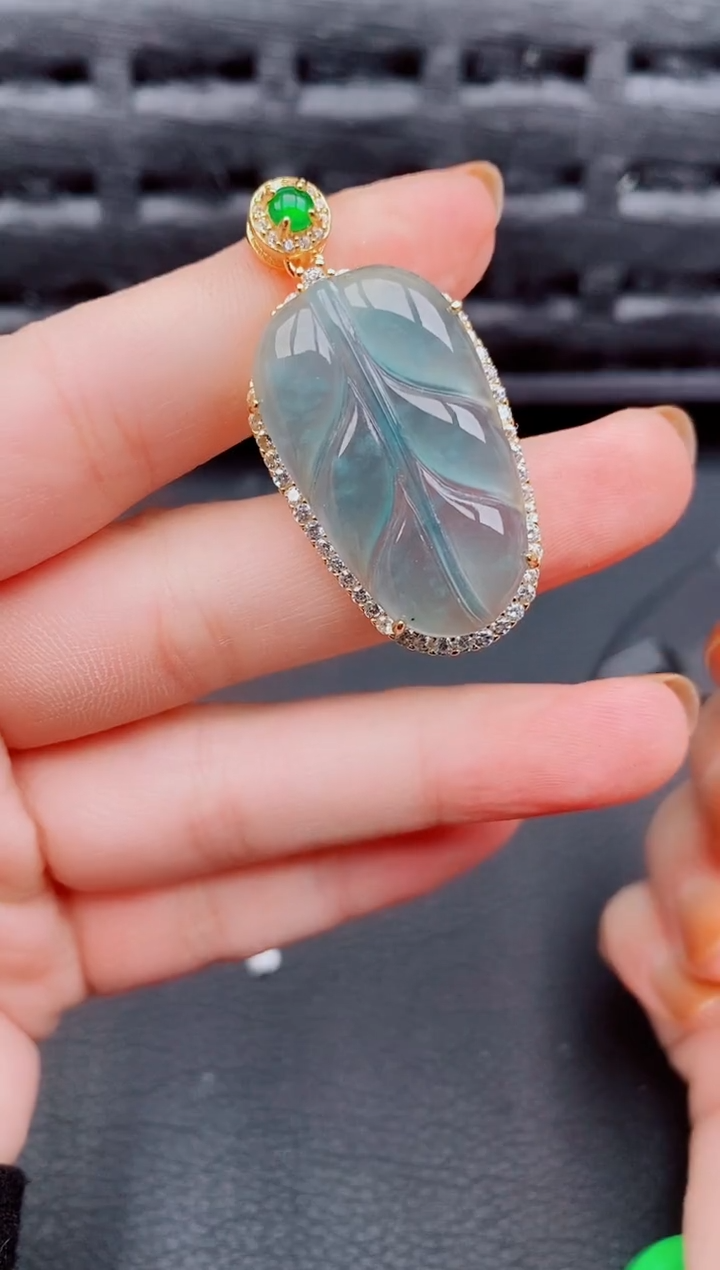 【闪购商品】翡翠颈饰银S925镶嵌天然a货翡翠863