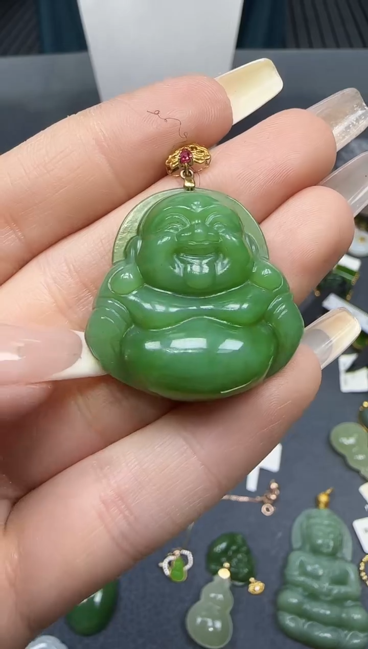 【闪购商品】和田玉挂件18K金镶嵌1