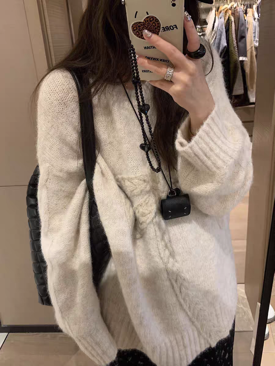 韩系氛围感穿搭立体蝴蝶结圆领针织衫女高级感宽松套头毛衣