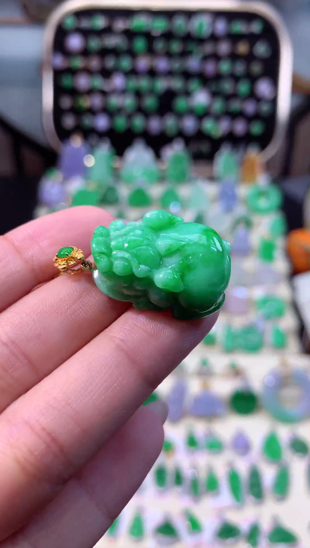 【闪购商品】翡翠颈饰18K金镶嵌缅甸天然A货翡翠