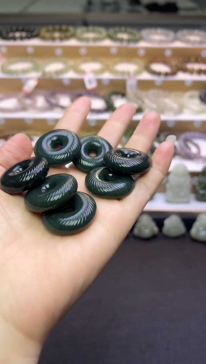 颈饰未镶嵌和田玉78号链接多样性发一约卡30*9有白点