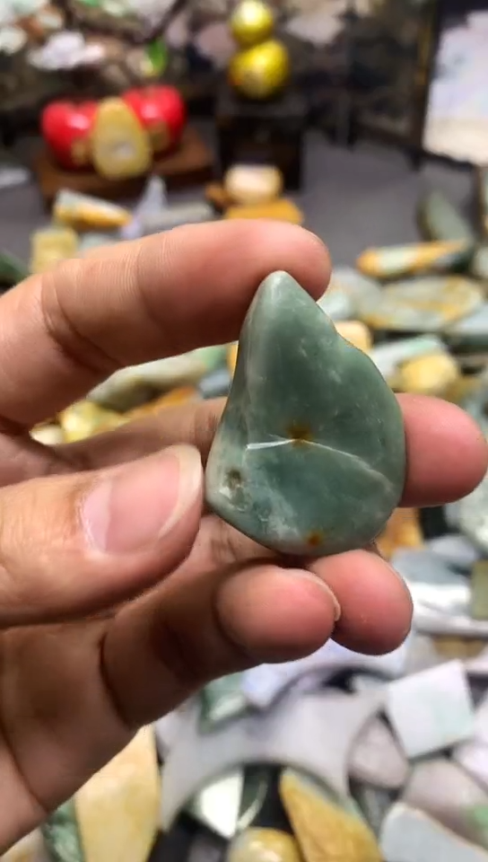 【闪购商品】翡翠耳饰未镶嵌天然翡翠A货